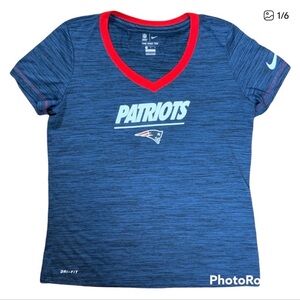 Nike NFL PATRIOTS Dri-fit logo women’s short sleeves t-shirt Size M
